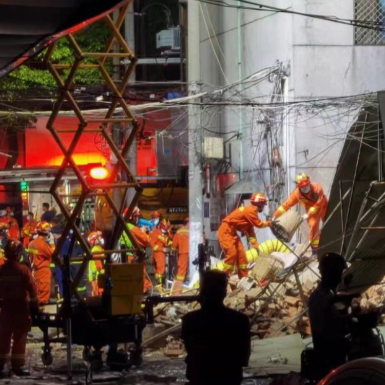 江苏常州一饭店爆炸，3人送医3人被困，附近医院：“正忙着抢救”
