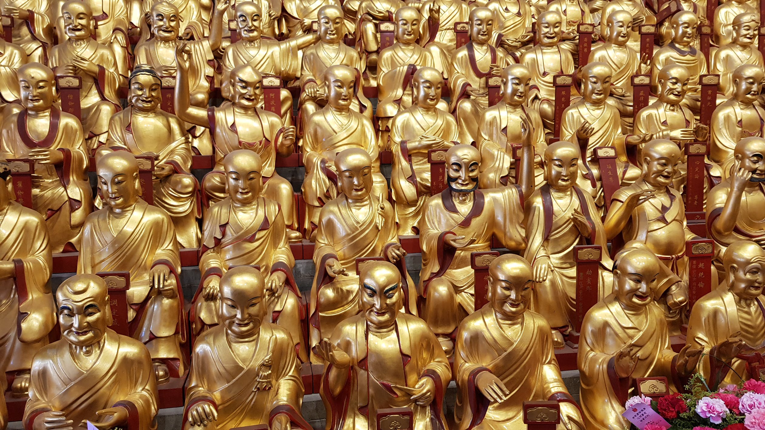揭秘寺庙生意经:供奉牌位一年最低1000元,交费即可无人审核 揭秘寺庙生意经:供奉牌位一年最低1000元,交费即可无人审核