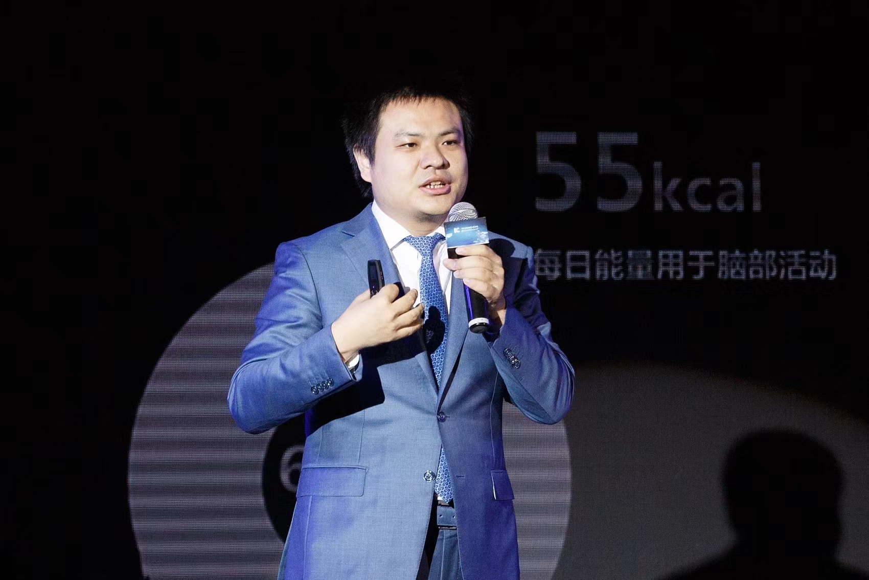 刘若鹏视觉中国 中级.jpg