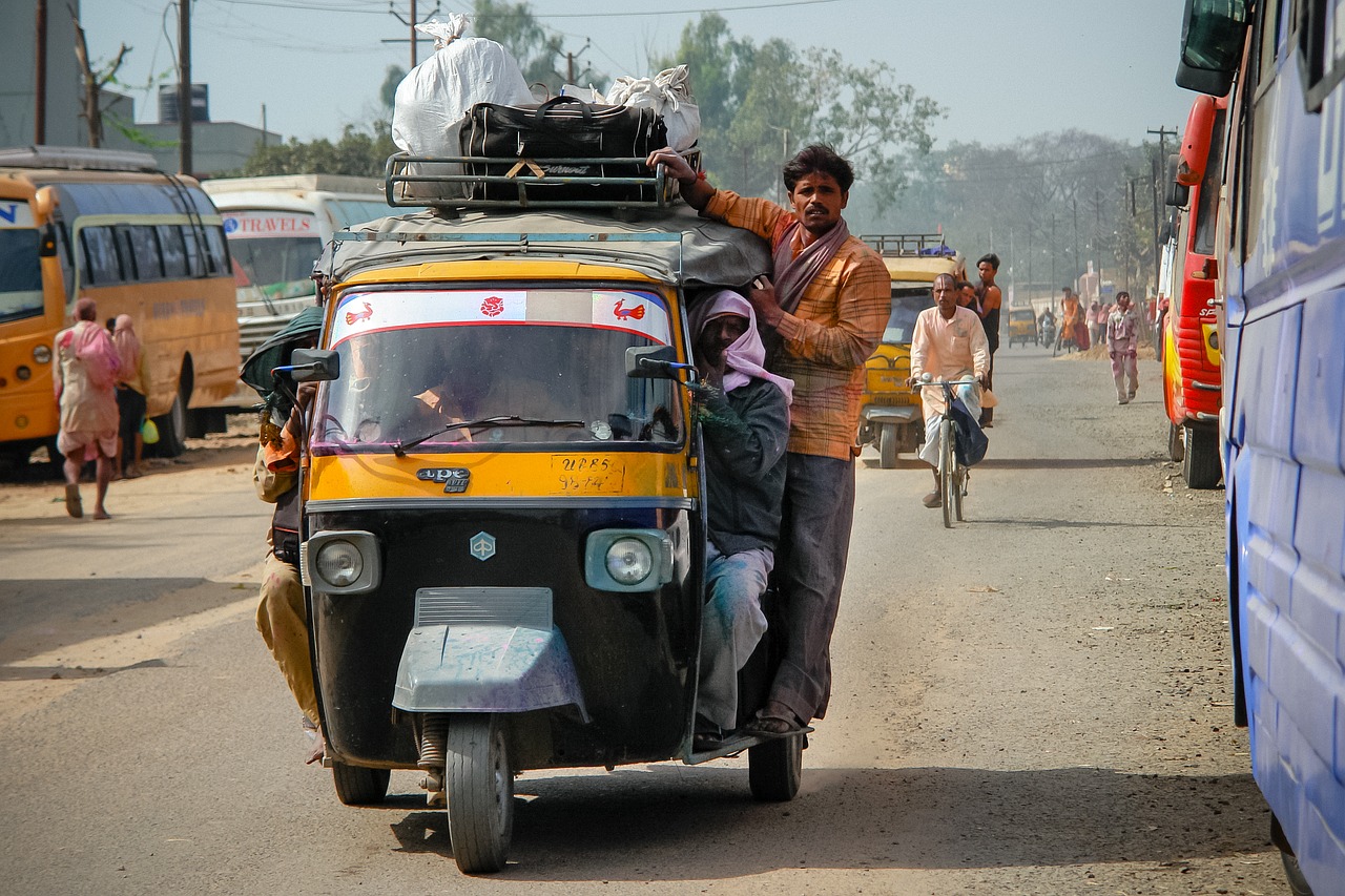 rickshaw-g5c2b1d677_1280.jpg