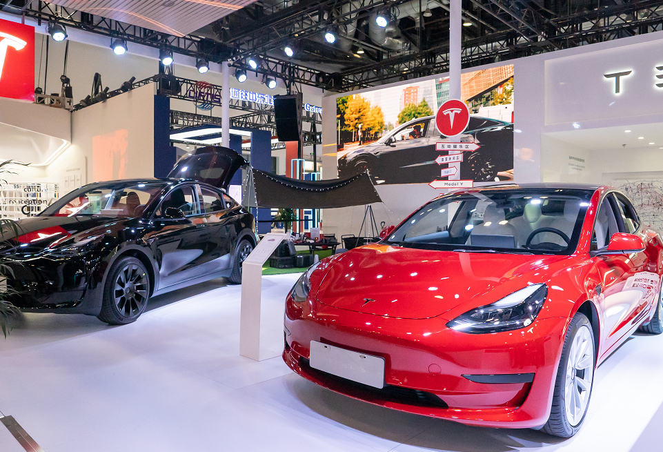 特斯拉11.png